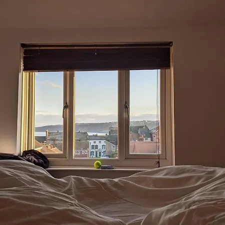 200 Year Old Large Townhouse With Sea Views *