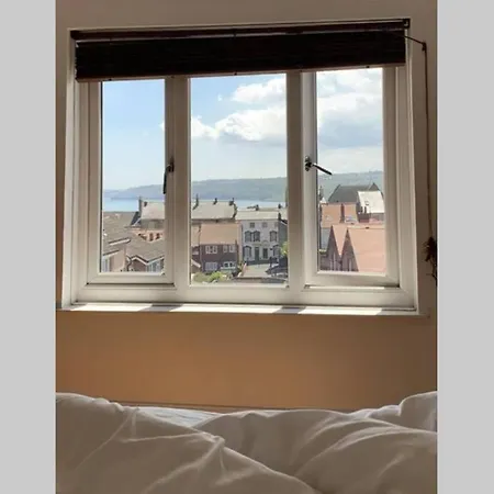 200 Year Old Large Townhouse With Sea Views * Scarborough